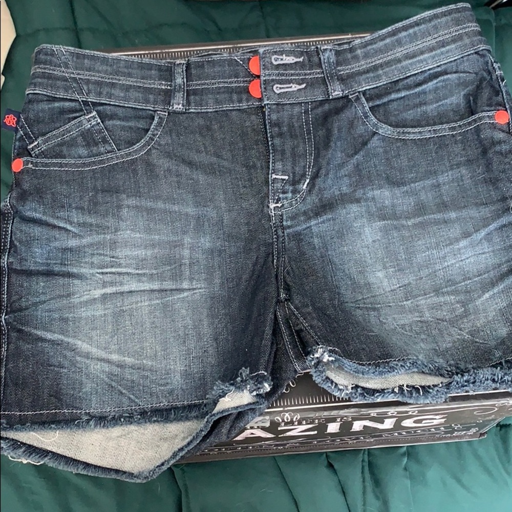 Rock & Republic Jean Shorts - Size 8 - Barely Worn